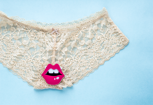 Culotte de femme en dentelles blanche avec une bouche au niveau du sexe